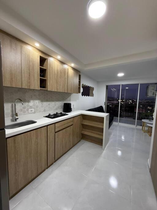 Moderno Apartamento Norte Cali Apartment Bagian luar foto