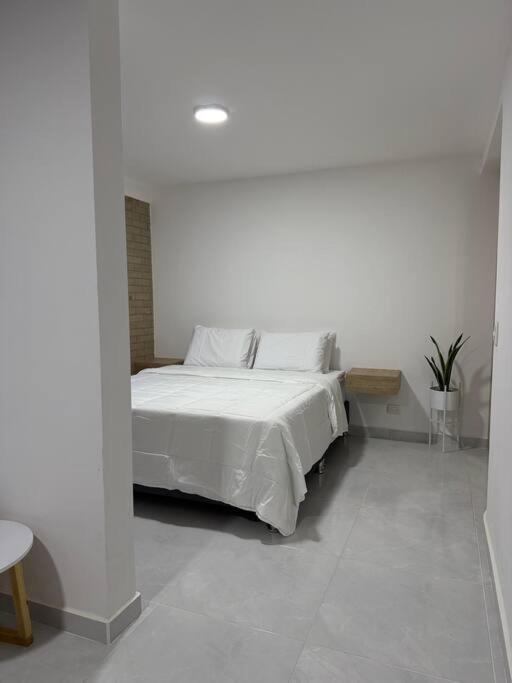 Moderno Apartamento Norte Cali Apartment Bagian luar foto